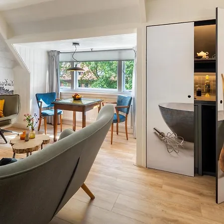 Bed & Breakfast - Gallery 'T Speelhuys Breda Exterior photo